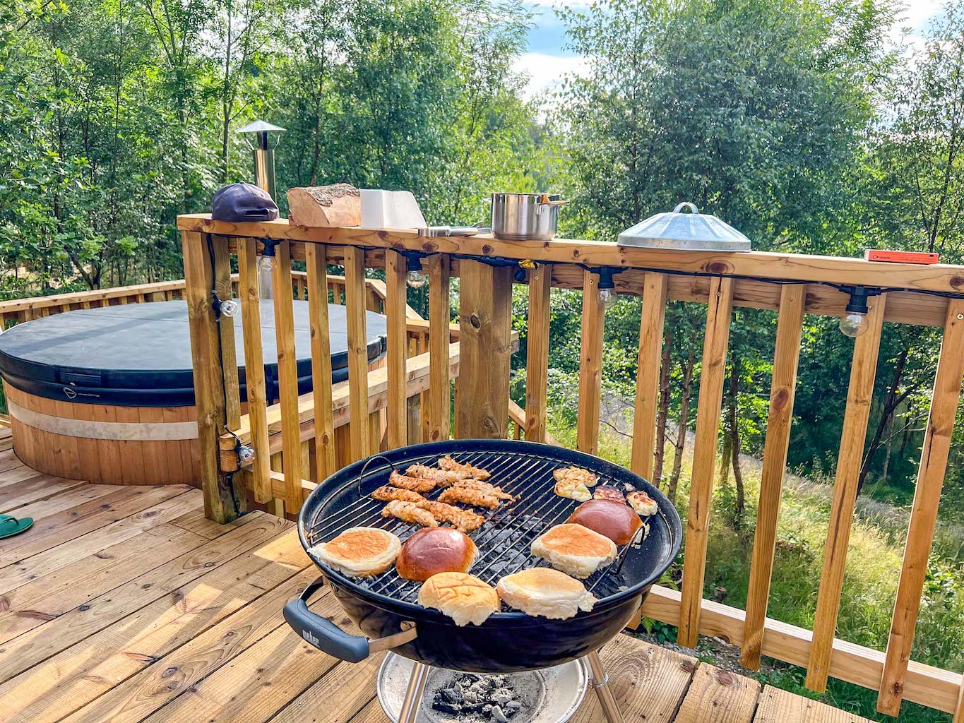 Glamping in Yorkshire, BBQ at Yurtshire - Glamping in Yorkshire, BBQ at Yurtshire
