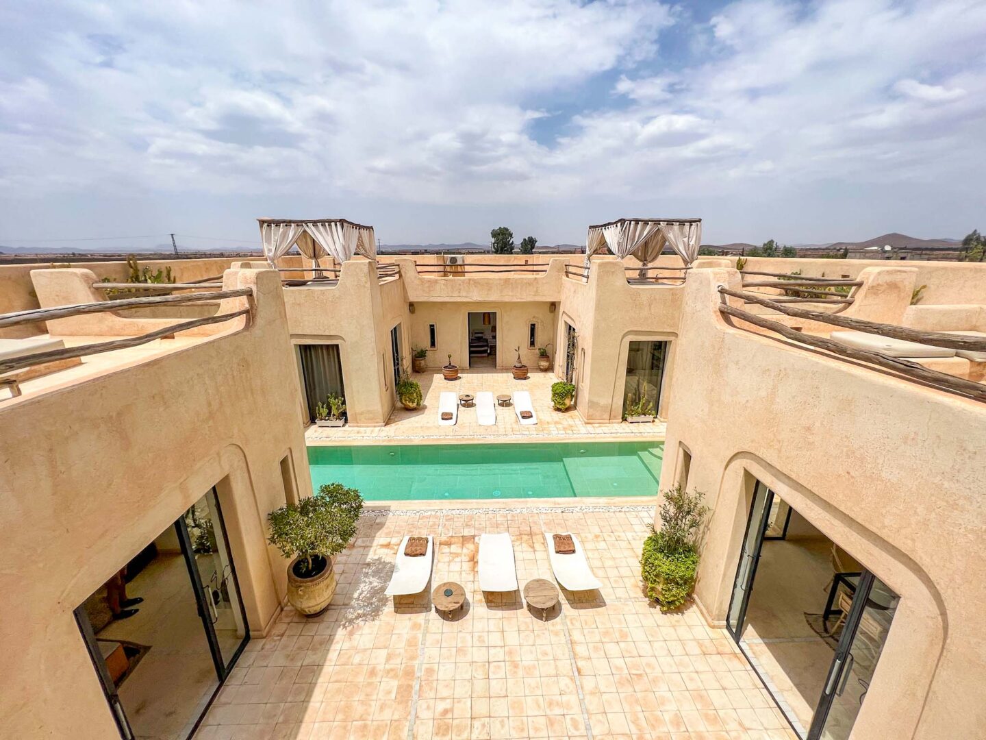 villa in Marrakech from above with pool and rooftop - villa in Marrakech from above with pool and rooftop