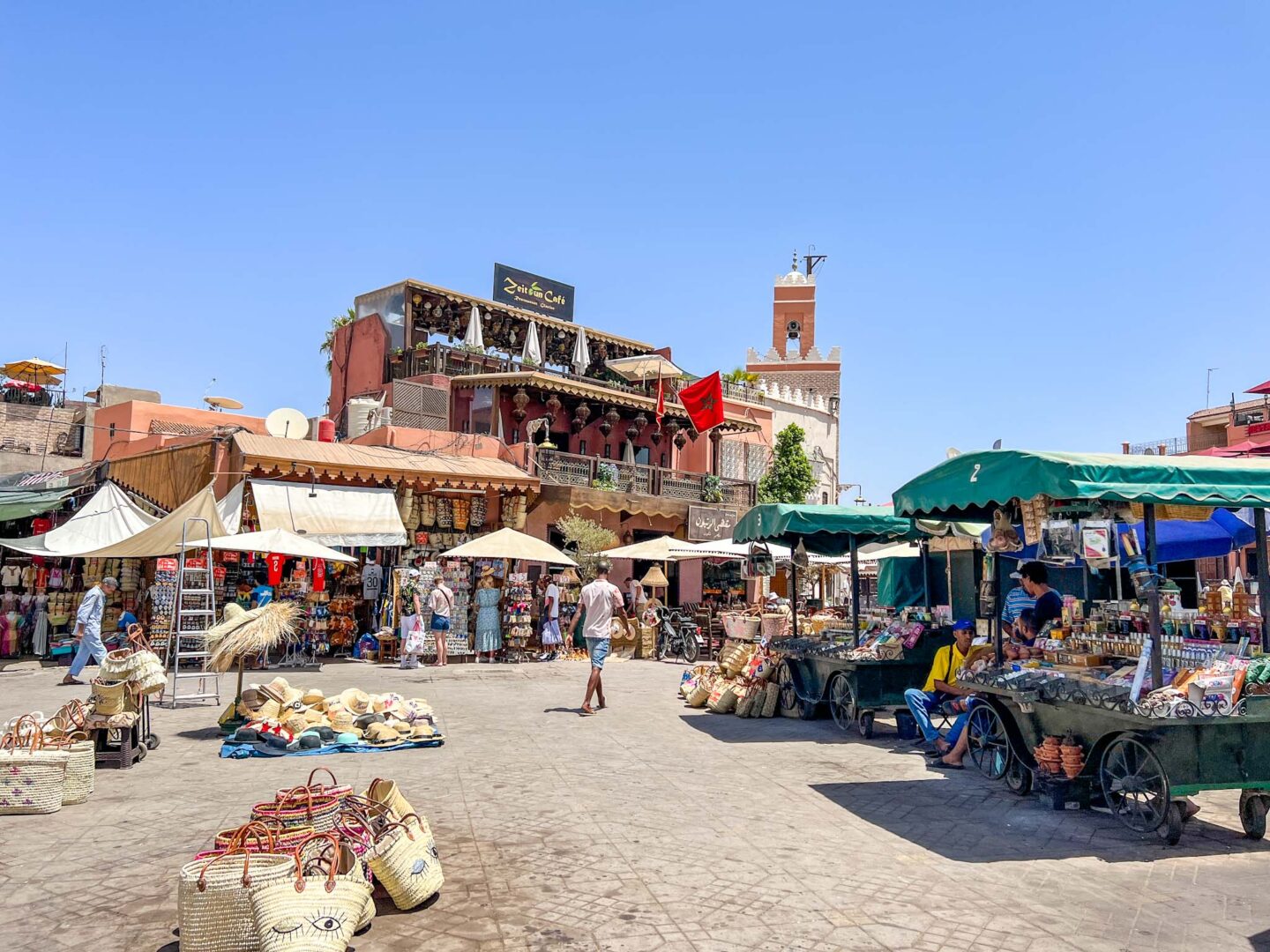 Marrakesh in August, Marrakesh Medina square - Marrakesh in August, Marrakesh Medina square