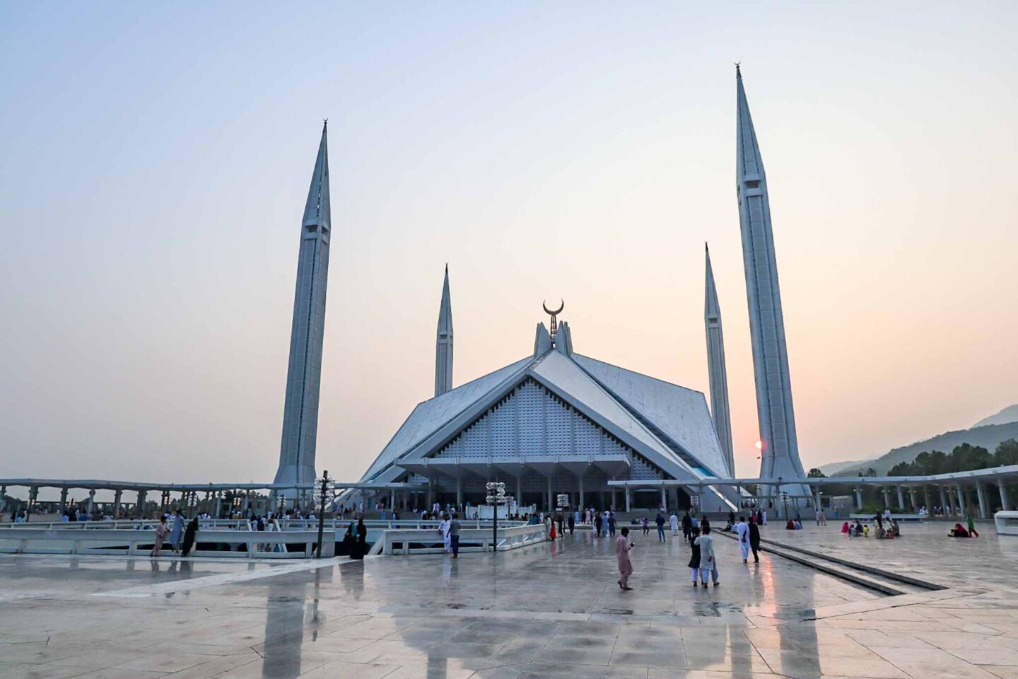Faisal mosque sunset, 2 week women's Pakistan group tour - Faisal mosque sunset, 2 week women's Pakistan group tour