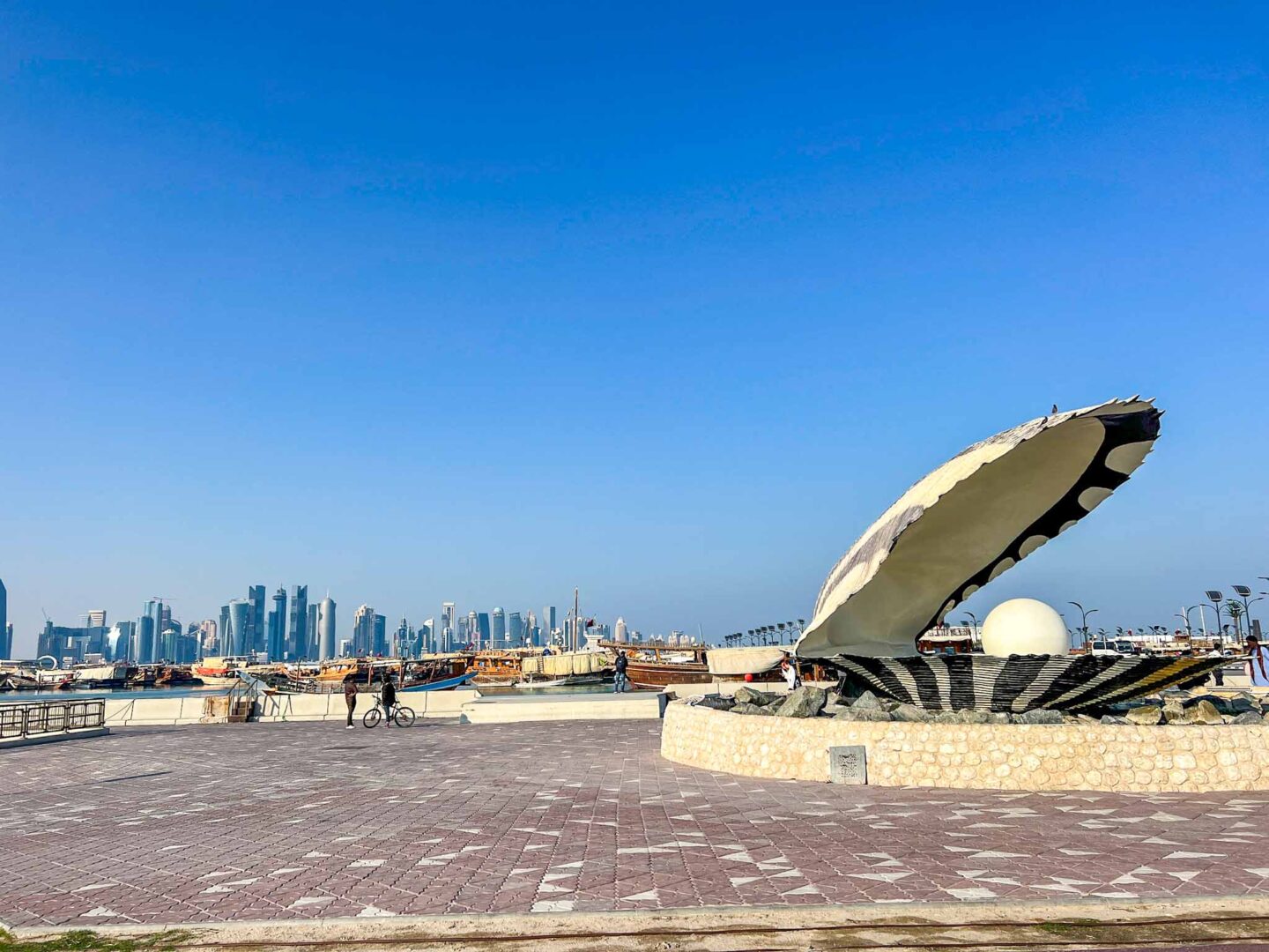 the pearl monument on Doha Corniche, Qatar Stopover, one day in Doha, - the pearl monument on Doha Corniche, Qatar Stopover, one day in Doha,