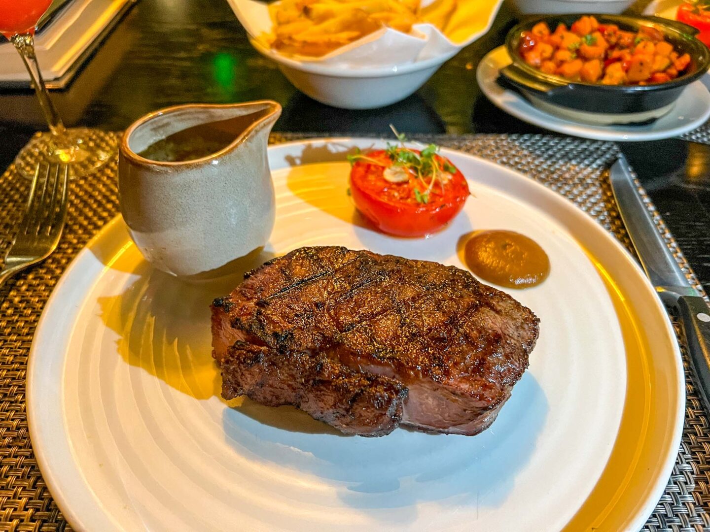 halal restaurants in manchester, Sirloin Halal Steak from Dakota Manchester Grill - halal restaurants in manchester, Sirloin Halal Steak from Dakota Manchester Grill