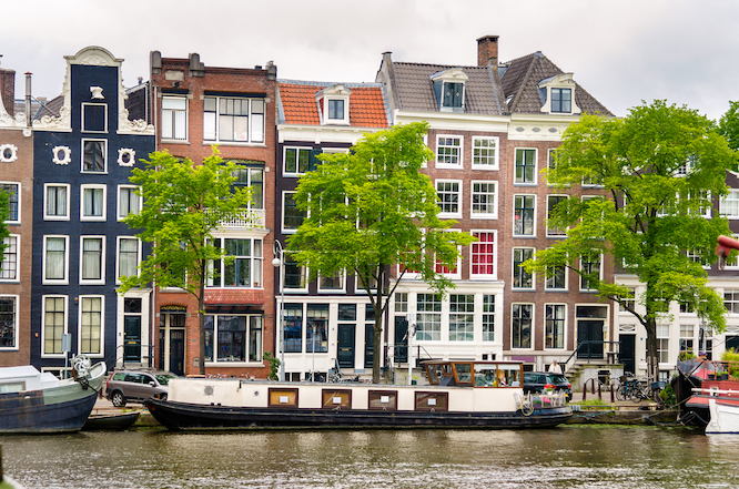 travelling to Amsterdam from UK without flying, houses in Amsterdam - travelling to Amsterdam from UK without flying, houses in Amsterdam