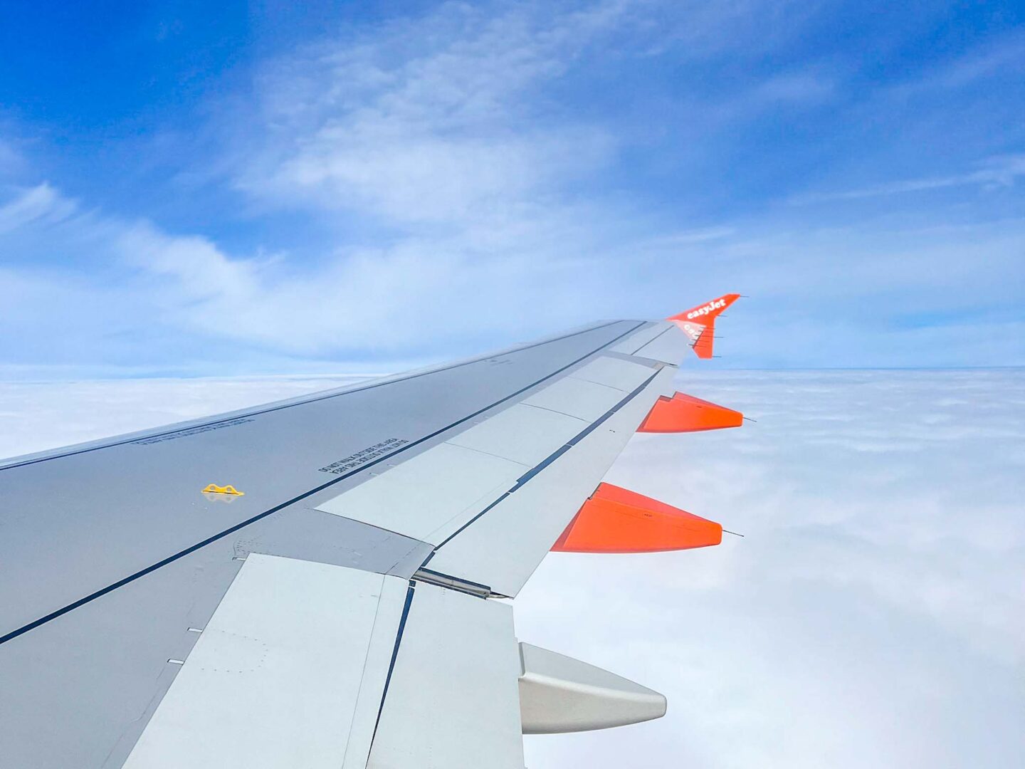 Duas for travelling, Dua for travelling on plane in English, view outside plane window - Duas for travelling, Dua for travelling on plane in English, view outside plane window