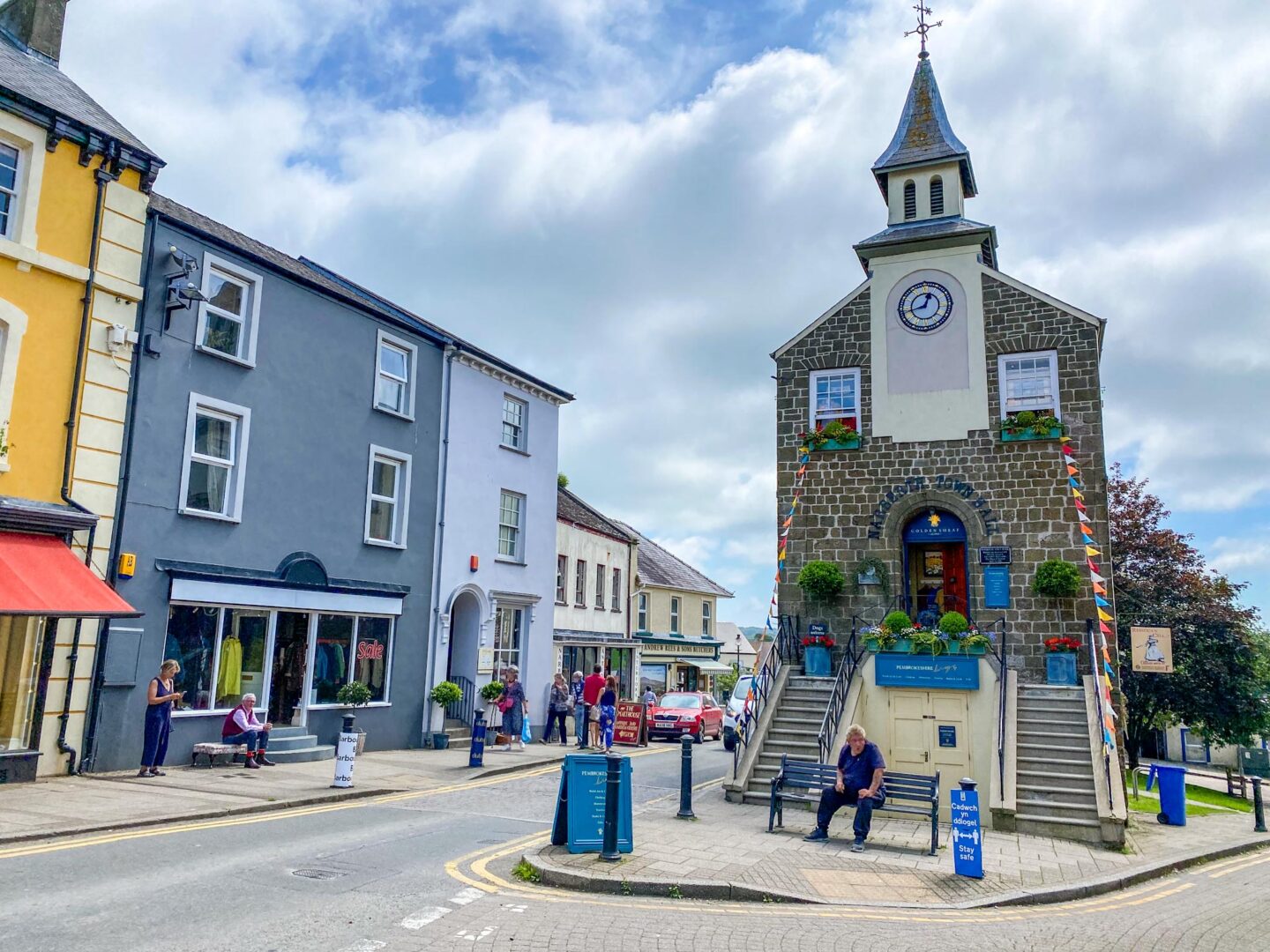 places to visit in Pembrokeshire, Narberth town hall and colourful buildings - places to visit in Pembrokeshire, Narberth town hall and colourful buildings