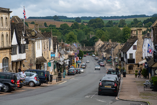 Best places to visit in the cotswolds, Burford - Best places to visit in the cotswolds, Burford