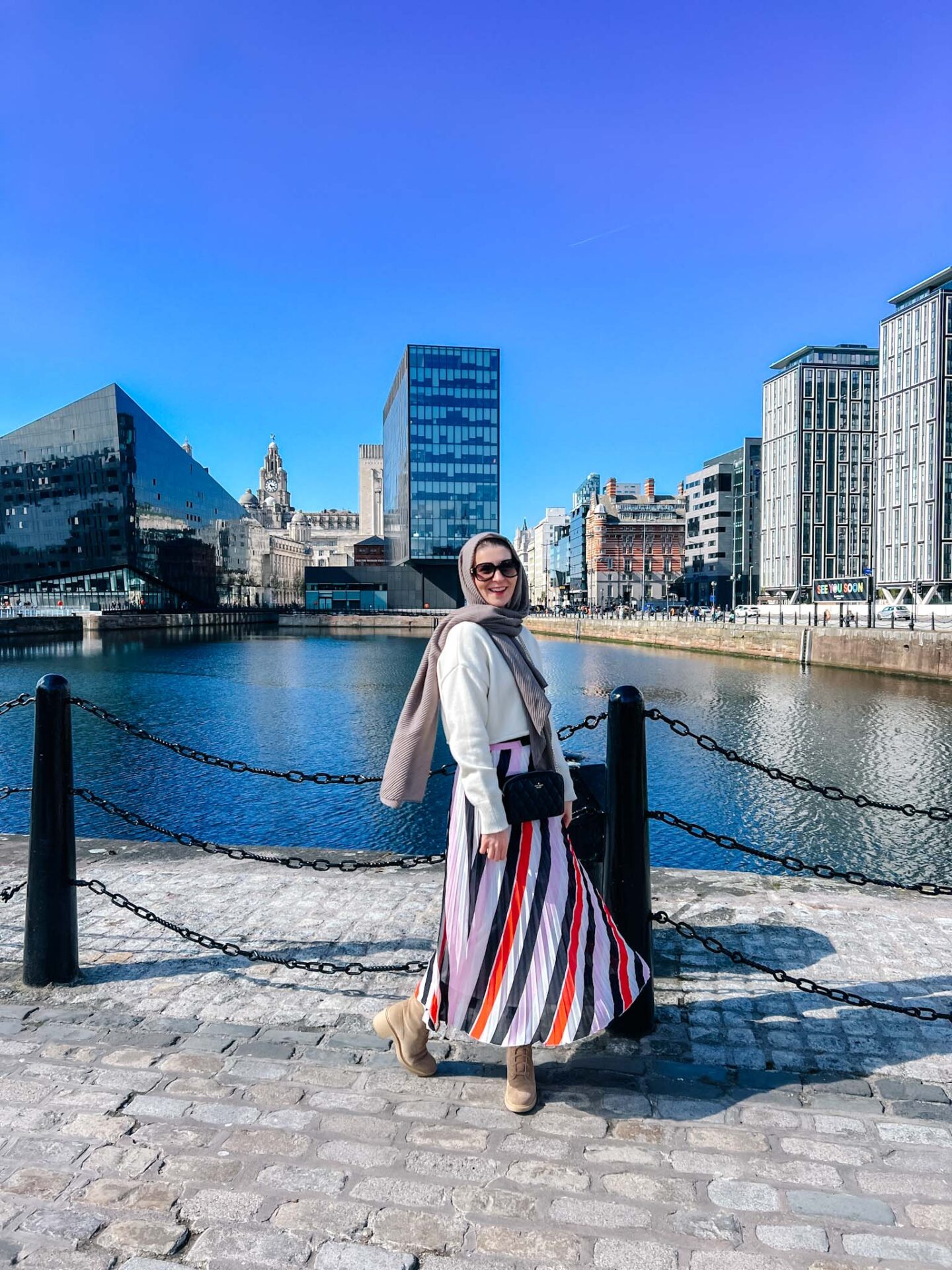 One day in Liverpool, Ellie at Liverpool waterfront - One day in Liverpool, Ellie at Liverpool waterfront