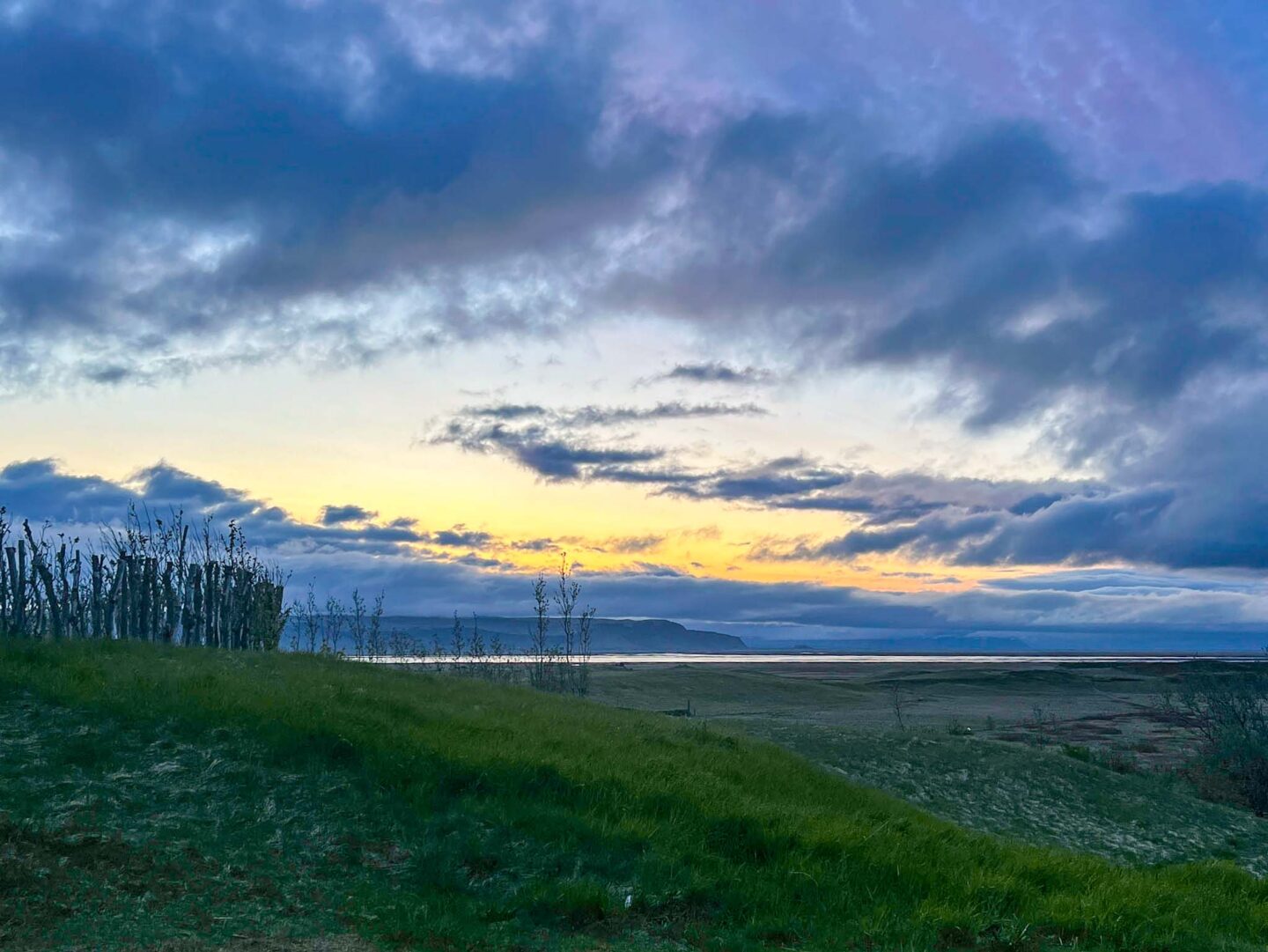 Iceland in May and June, sky in Iceland at 2am - Iceland in May and June, sky in Iceland at 2am