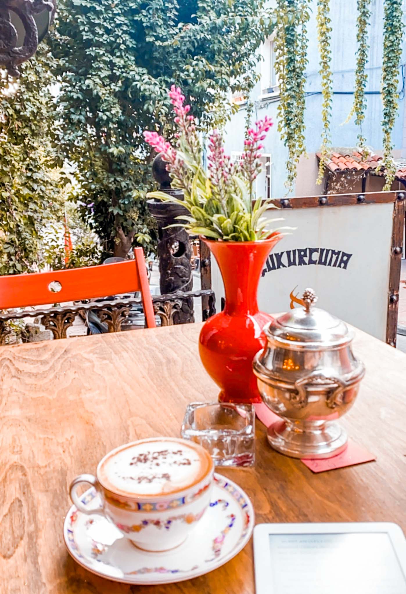 Cukurcuma Antiques & Cafe coffee outside, best cafes Istanbul - Cukurcuma Antiques & Cafe coffee outside, best cafes Istanbul