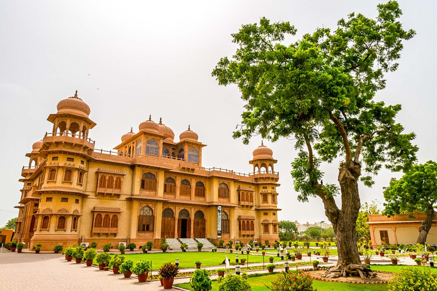 places to visit in karachi - places to visit in karachi