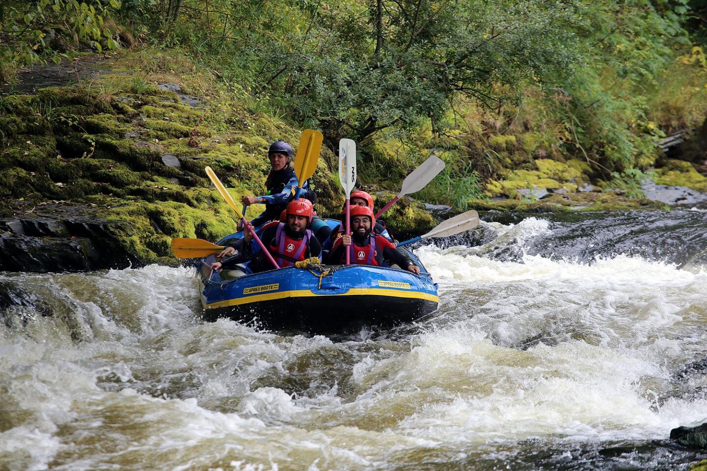 day trips from Liverpool, white water rafting on river dee in llangollen north Wales - day trips from Liverpool, white water rafting on river dee in llangollen north Wales