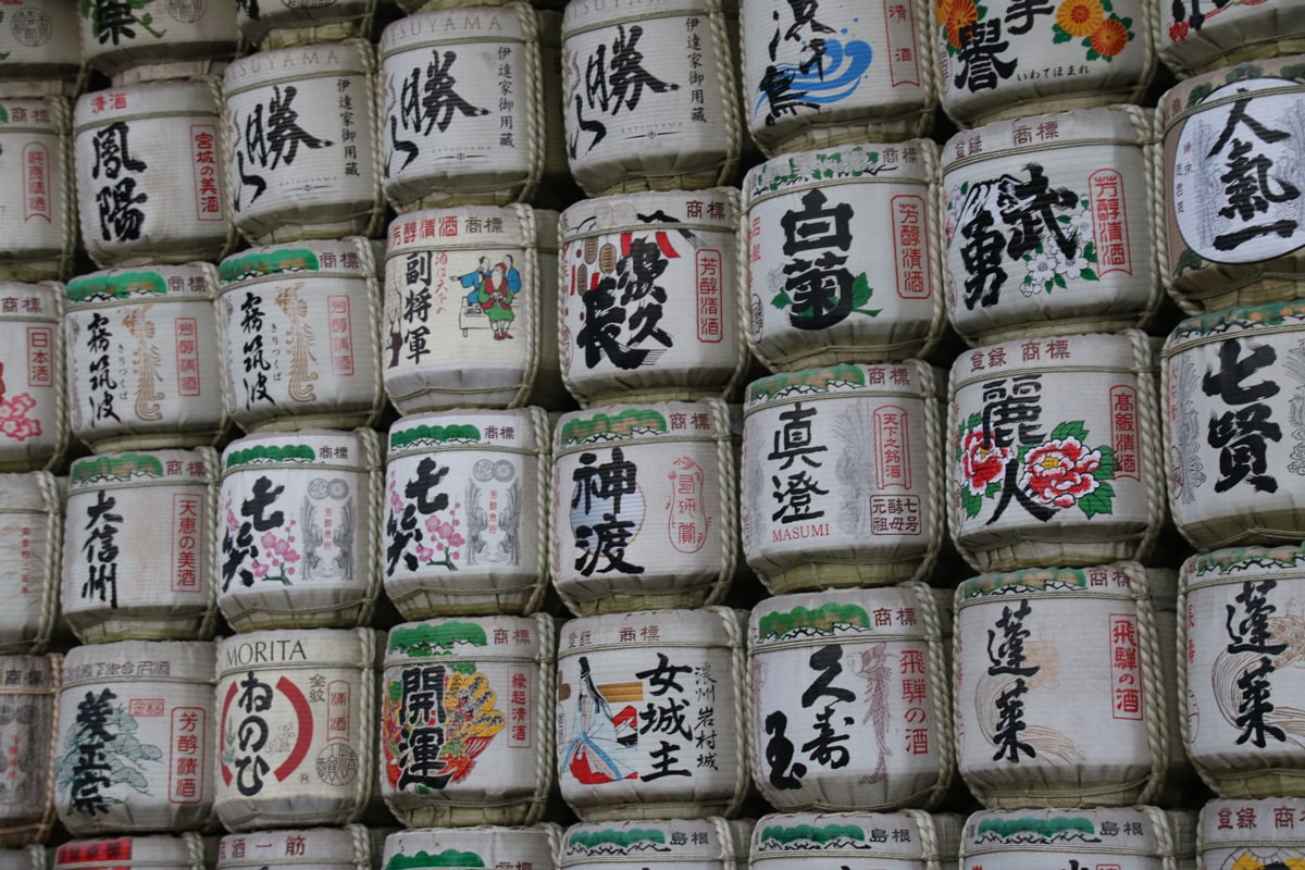 sake-barrels-meiji-shrine-min - Popular sights in Tokyo, 2 days Tokyo itinerary
