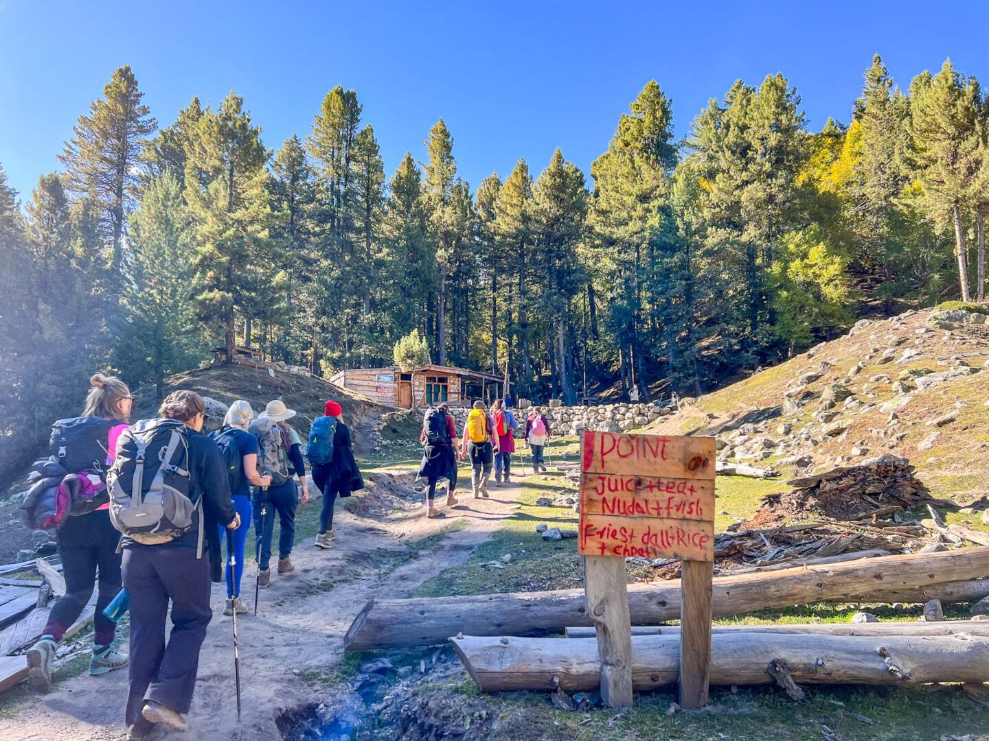 group hiking in Pakistan, what to wear in Pakistan - group hiking in Pakistan, what to wear in Pakistan