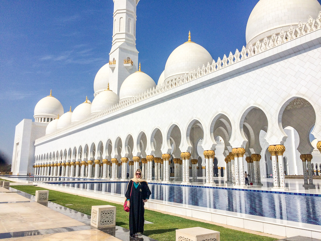Ellie in black abaya Sheikh Zayed Mosque, Visiting Sheikh Zayed Mosque, - Ellie in black abaya Sheikh Zayed Mosque, Visiting Sheikh Zayed Mosque,