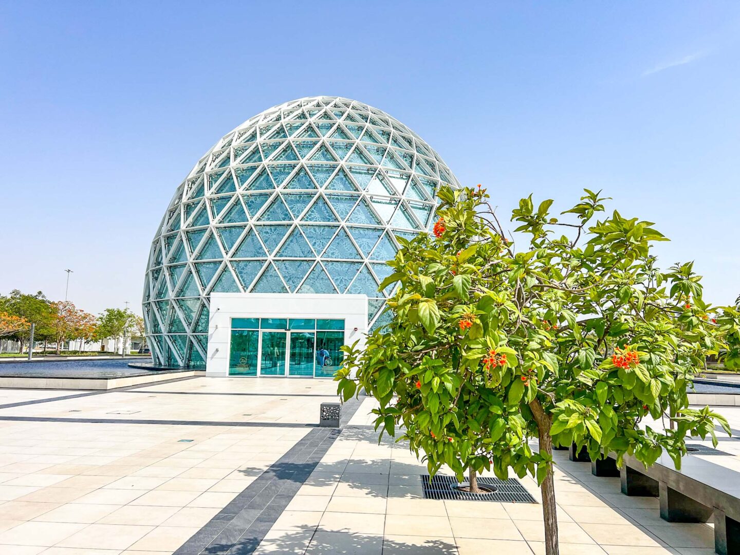 Sheikh Zayed Mosque Plaza Entrance, visiting Sheikh Zayed Mosque - Sheikh Zayed Mosque Plaza Entrance, visiting Sheikh Zayed Mosque
