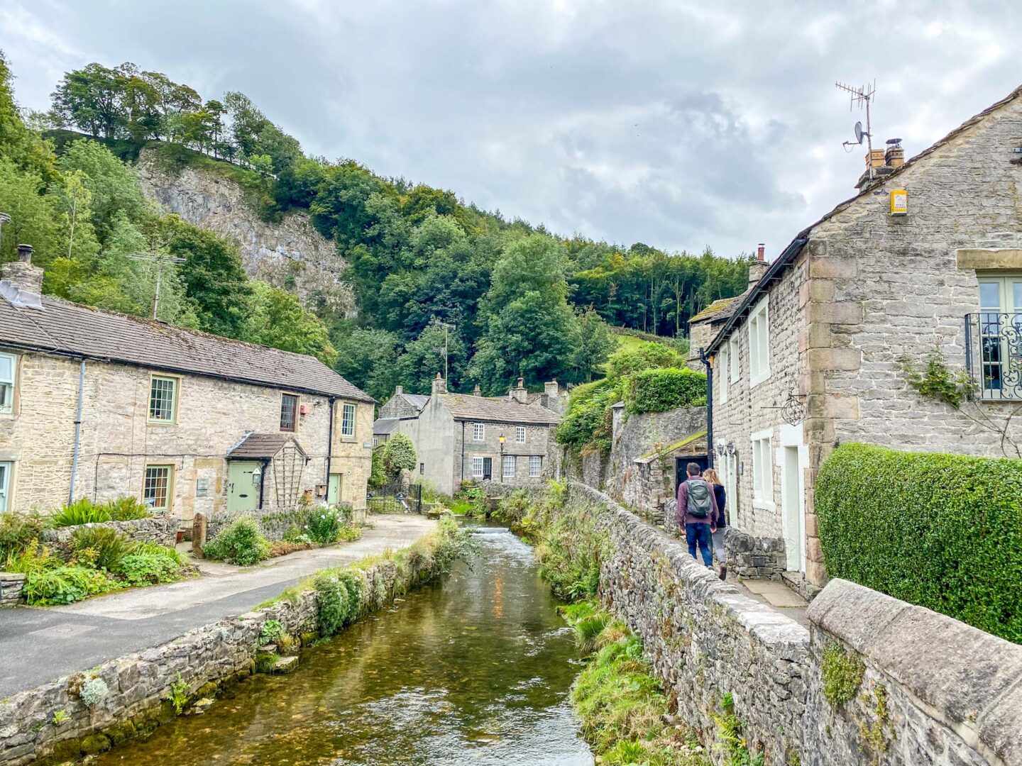 Peak District day out, Castleton village stream and houses - Peak District day out, Castleton village stream and houses