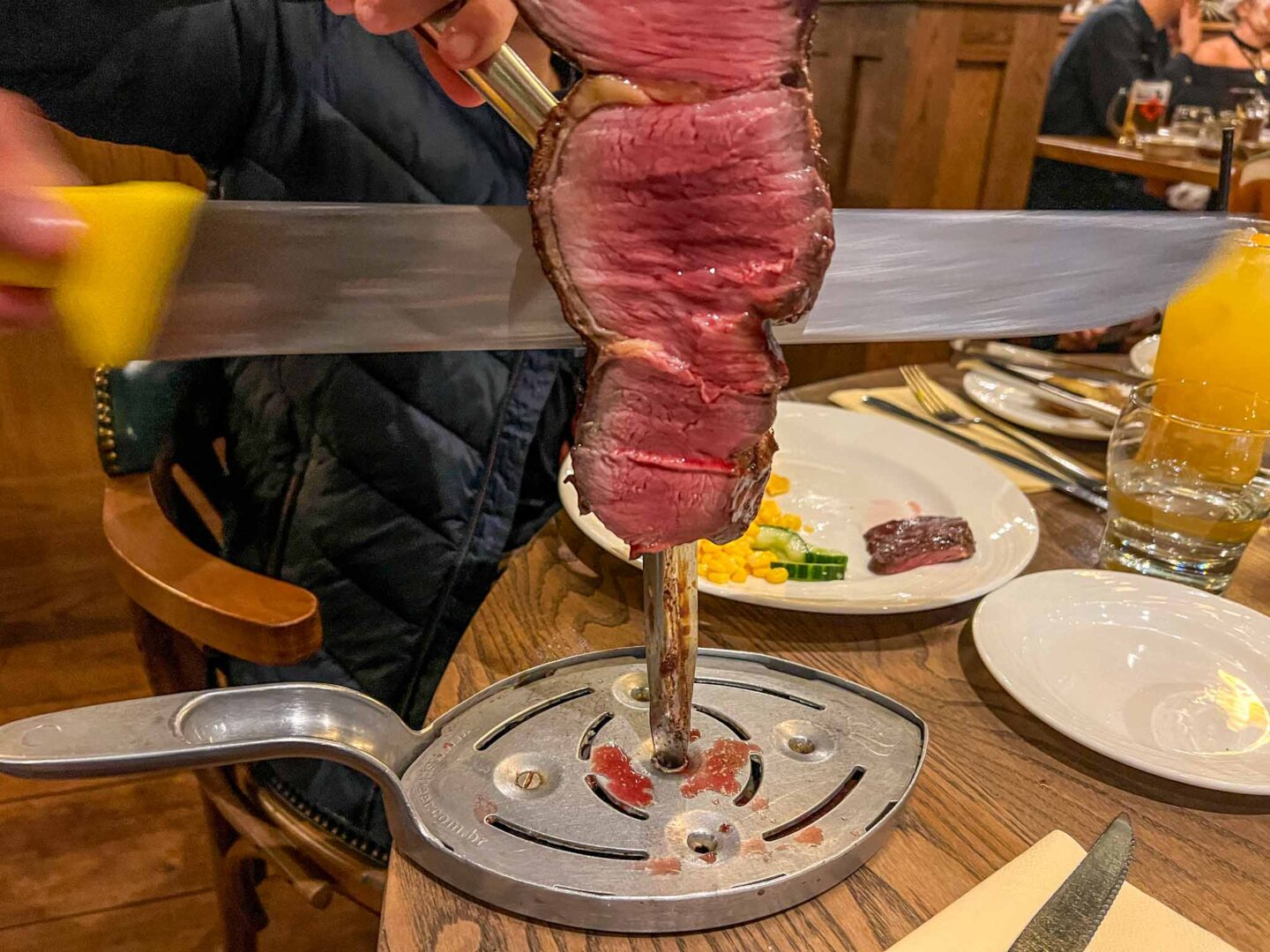 halal food Altrincham, jardin Brazilian restaurant Altrincham, halal meat being cut - halal food Altrincham, jardin Brazilian restaurant Altrincham, halal meat being cut