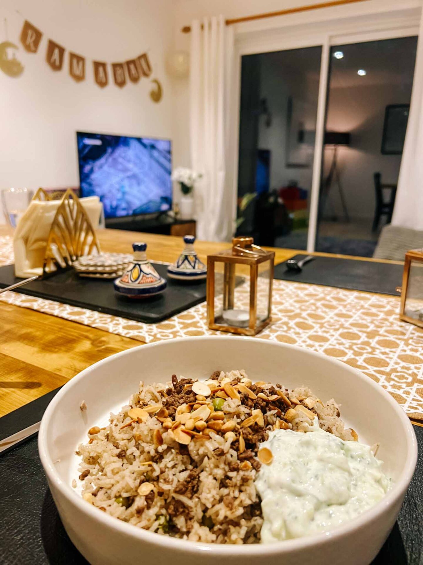 Ramadan tips, healthy Iftar meal with rice and meat - Ramadan tips, healthy Iftar meal with rice and meat