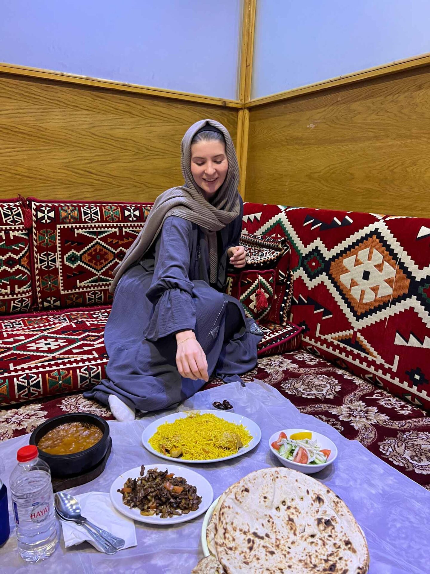 Ramadan tips, Ellie eating Iftar in Arab restaurant - Ramadan tips, Ellie eating Iftar in Arab restaurant