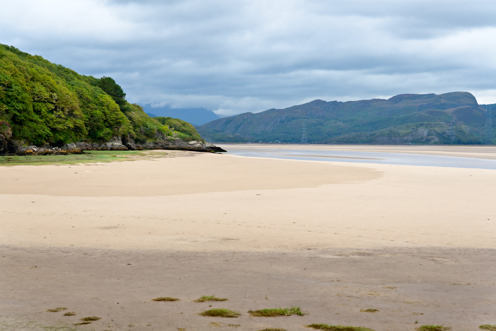 Visiting Portmeirion, Portmeirion beach with no people - Visiting Portmeirion, Portmeirion beach with no people