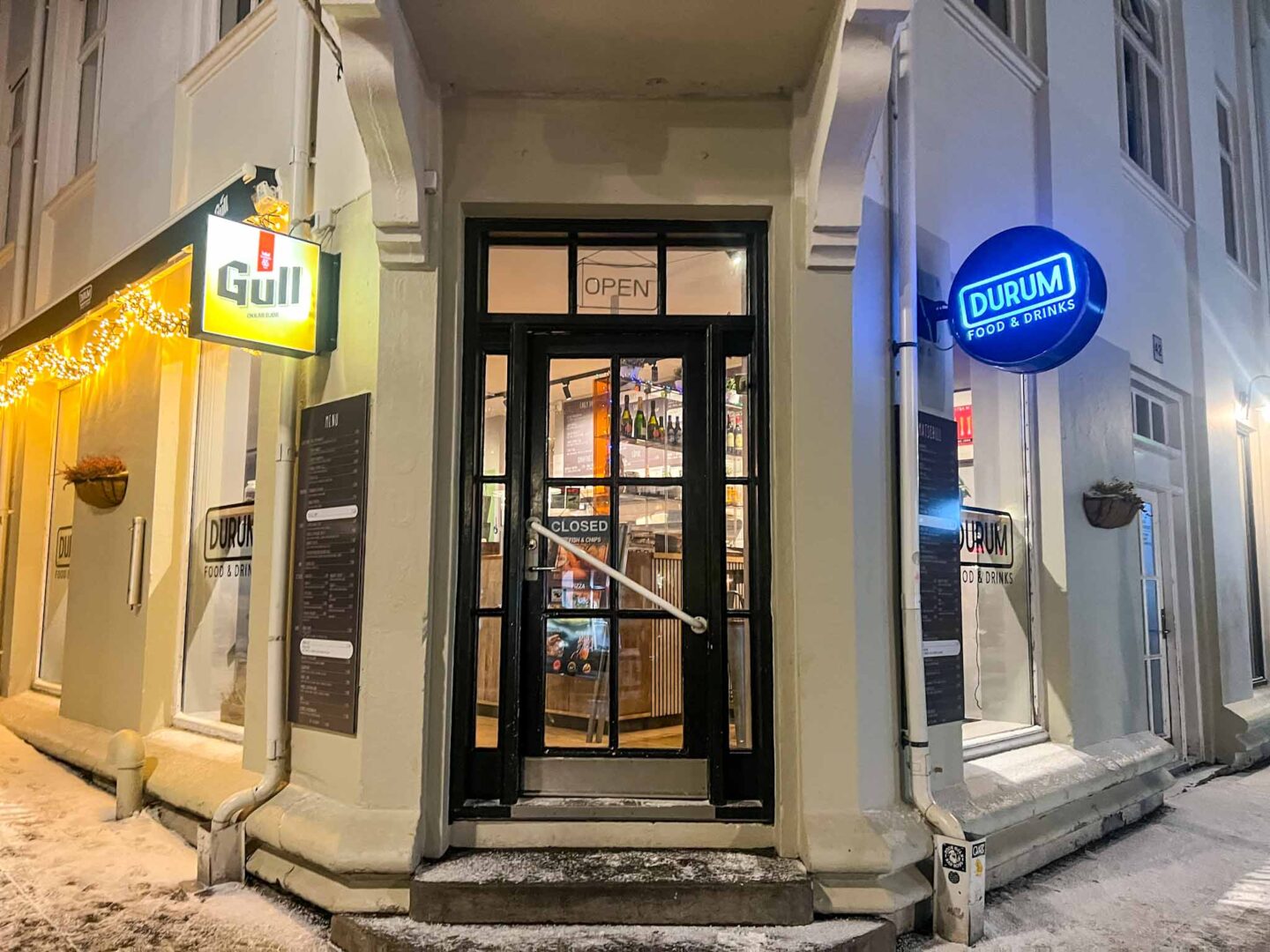 Halal Food Reykjavik, Durum Restaurant from the outside - Halal Food Reykjavik, Durum Restaurant from the outside