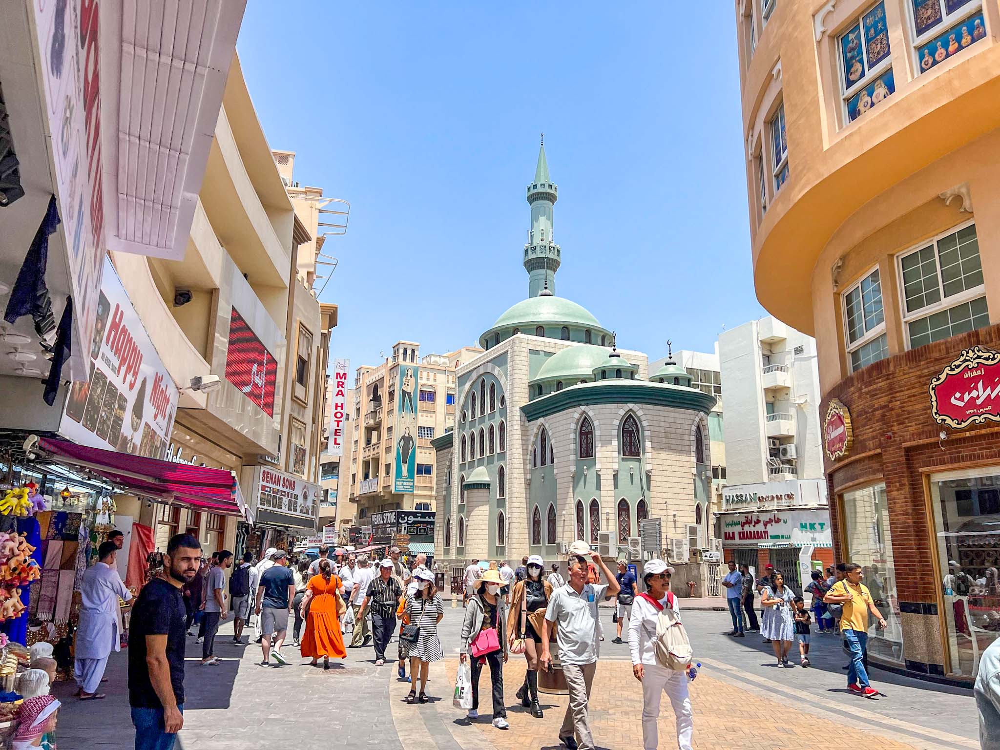 Dubai vs Abu Dhabi, Dubai Old Souk 