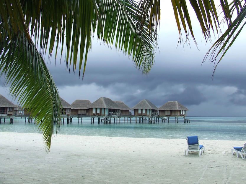Best countries to visit in August, cloudy beach scenes in the Maldives - Best countries to visit in August, cloudy beach scenes in the Maldives