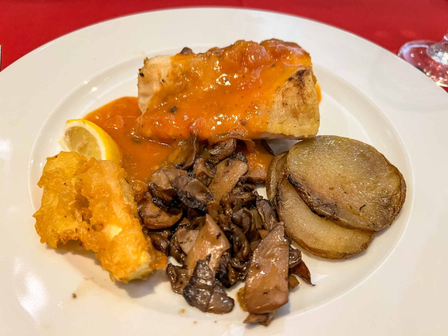 Tui cruise review, fish dish from Italian restaurant onboard Marella Discovery 2