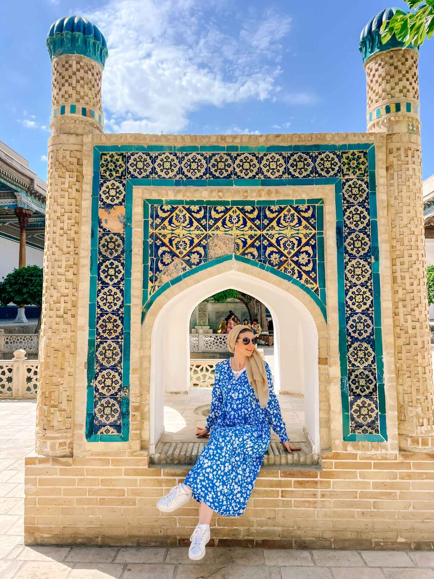 halal travel in Uzbekistan, Ellie in uzbekistan in blue print dress - halal travel in Uzbekistan, Ellie in uzbekistan in blue print dress
