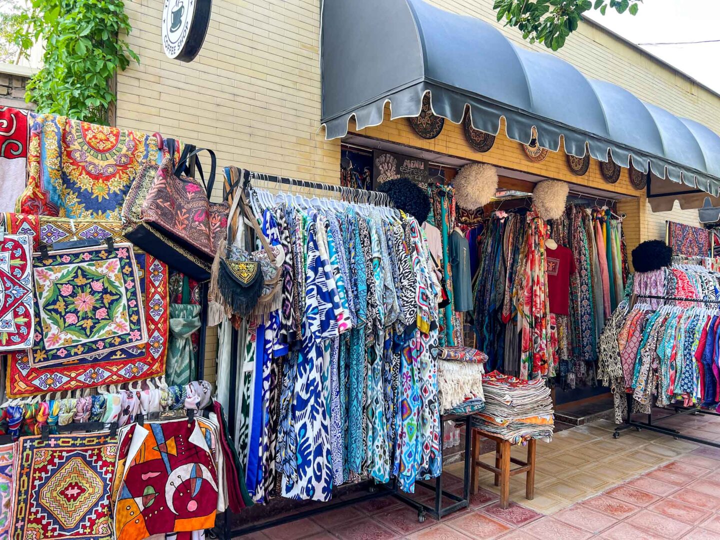 What to wear Uzbekistan, Uzbekistan clothing available to buy in shop - What to wear Uzbekistan, Uzbekistan clothing available to buy in shop