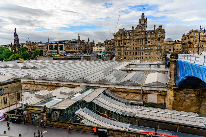 One day in Edinburgh, Edinburgh train station - One day in Edinburgh, Edinburgh train station