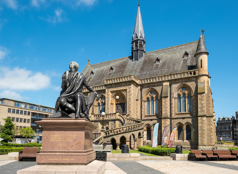 day trips from Edinburgh, McManus Art Gallery Museum, Dundee - day trips from Edinburgh, McManus Art Gallery Museum, Dundee