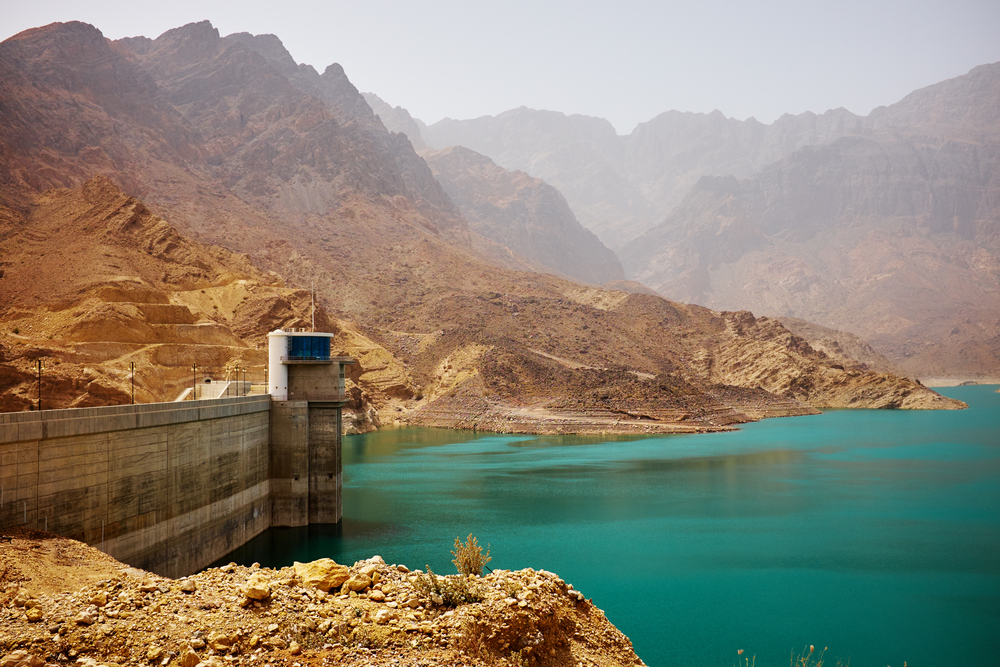 things to do in hatta, Hatta Lake