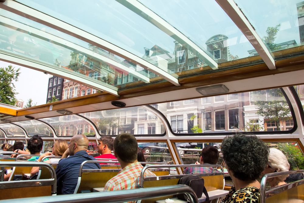 things to do in Amsterdam alone, Amsterdam canal tour