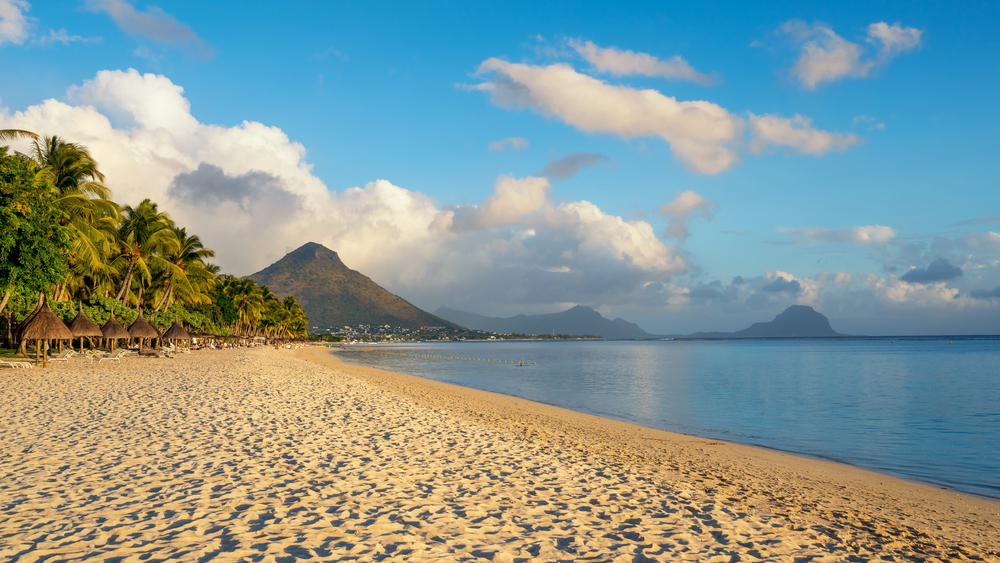 best countries to visit in July, empty beach in Mauritius 