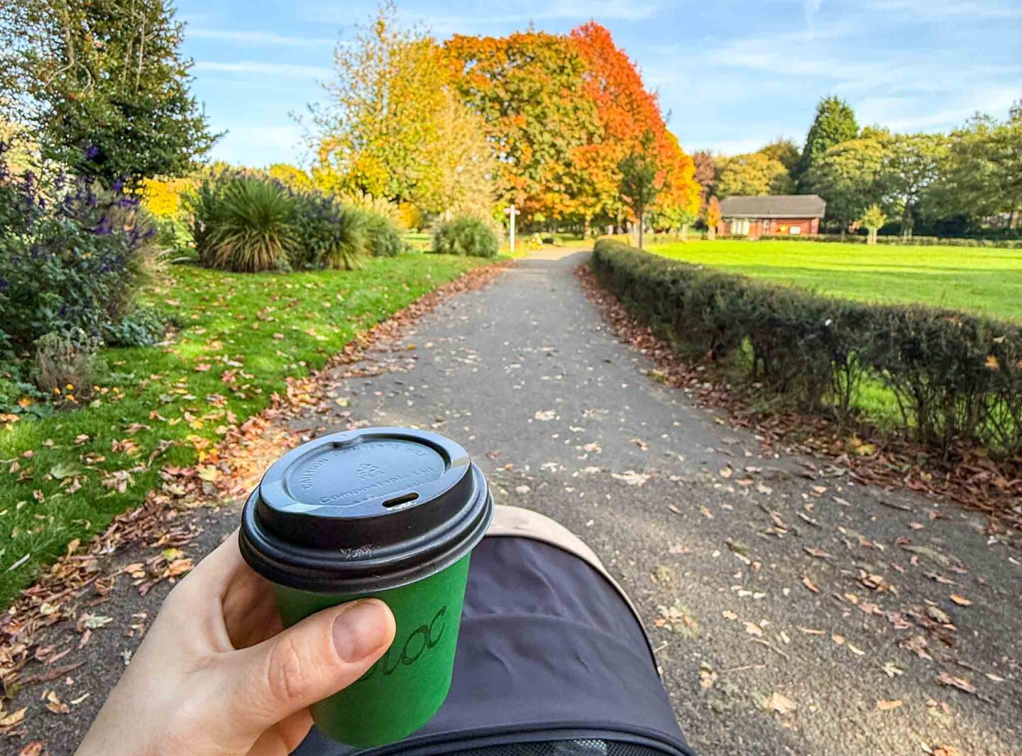 coffee shops altrincham, takeaway coffee from a bloc in Stamford Park