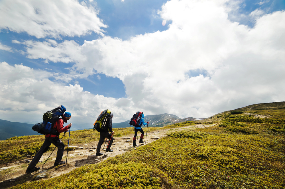 solo travel for students,